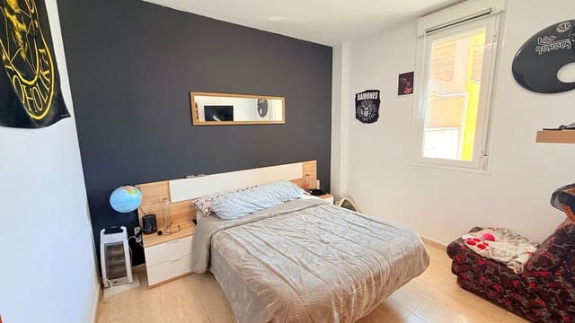 Ático de 2 habitaciones en Fines en venta - 71.900 € (Ref: 9721373)