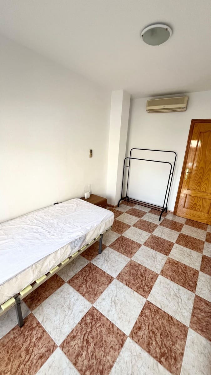 3 bedroom Flat for rent in Albox - € 500 (Ref: 9721374)