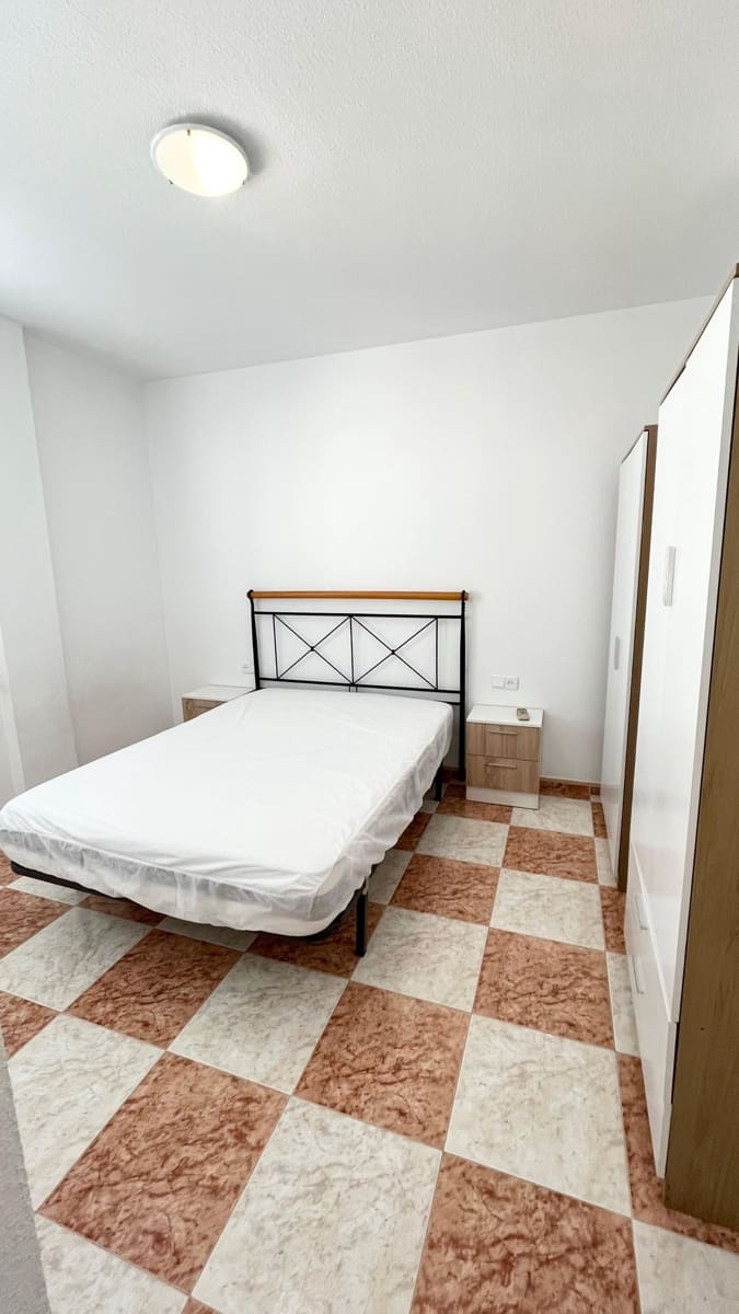 3 bedroom Flat for rent in Albox - € 500 (Ref: 9721374)