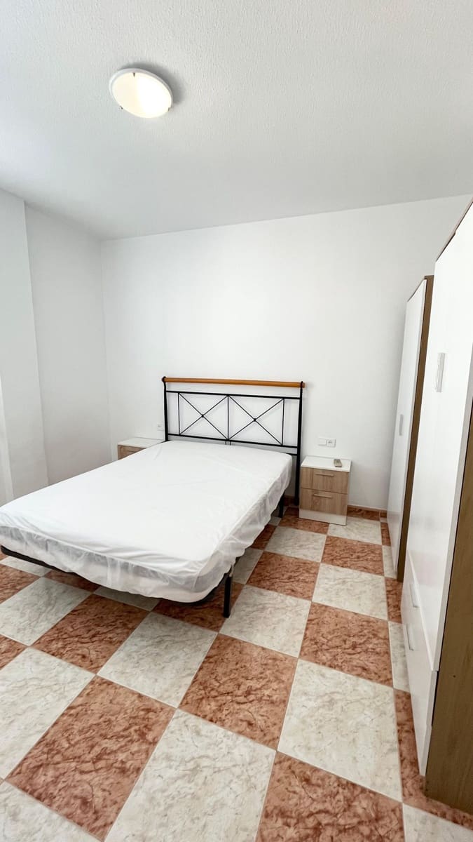 3 bedroom Flat for rent in Albox - € 500 (Ref: 9721374)