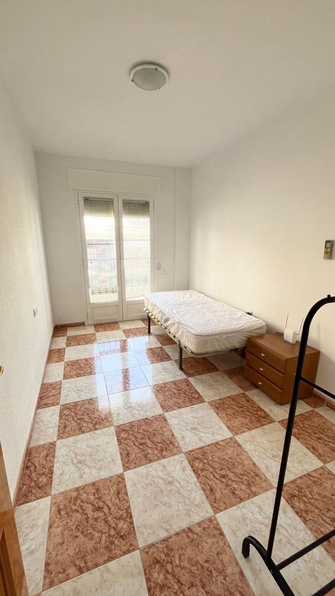 3 bedroom Flat for rent in Albox - € 500 (Ref: 9721374)