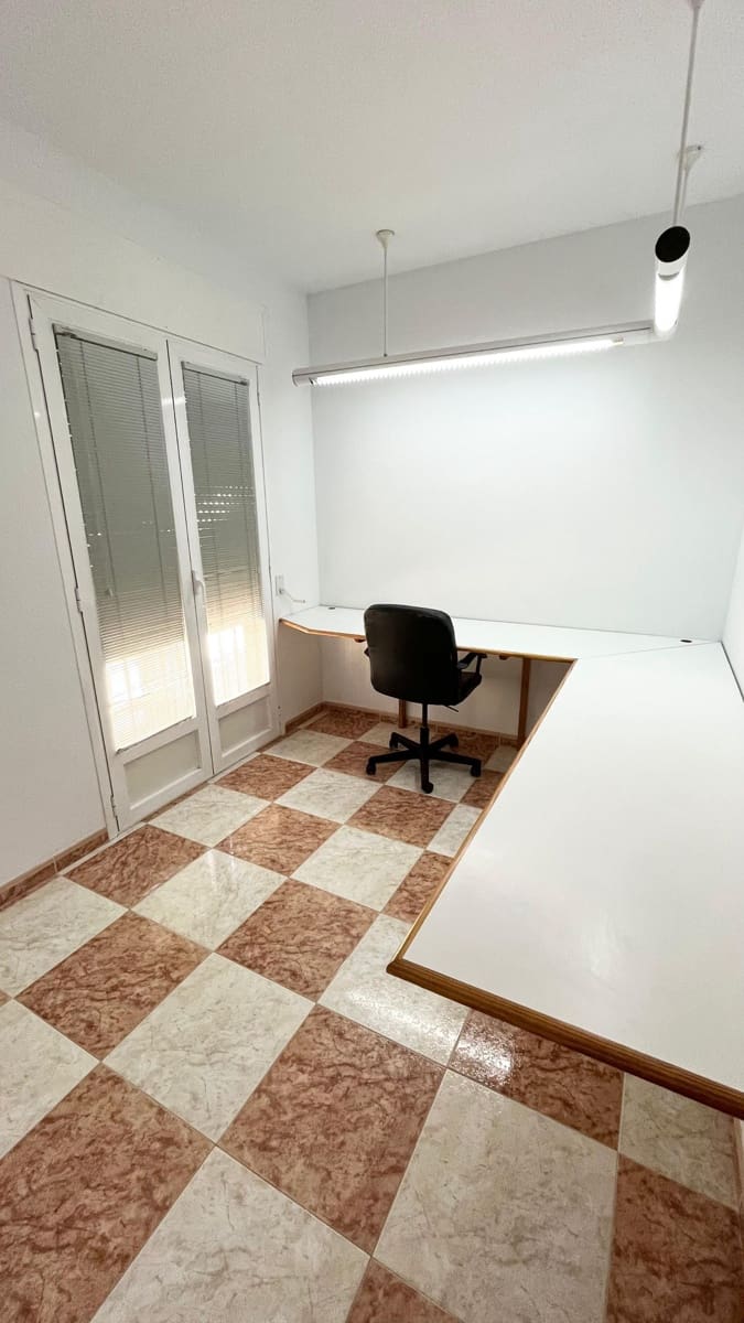 3 bedroom Flat for rent in Albox - € 500 (Ref: 9721374)