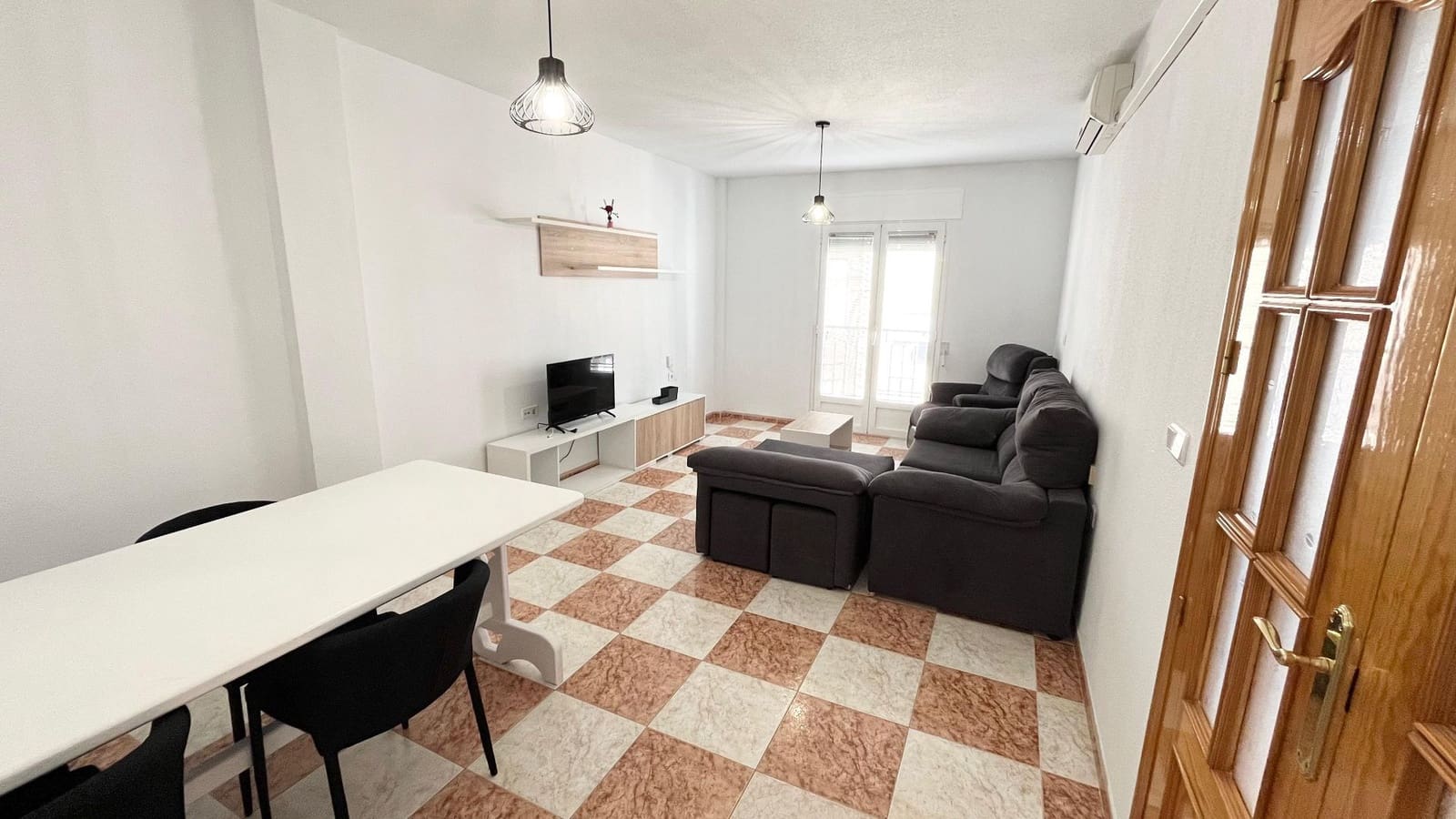 3 bedroom Flat for rent in Albox - € 500 (Ref: 9721374)