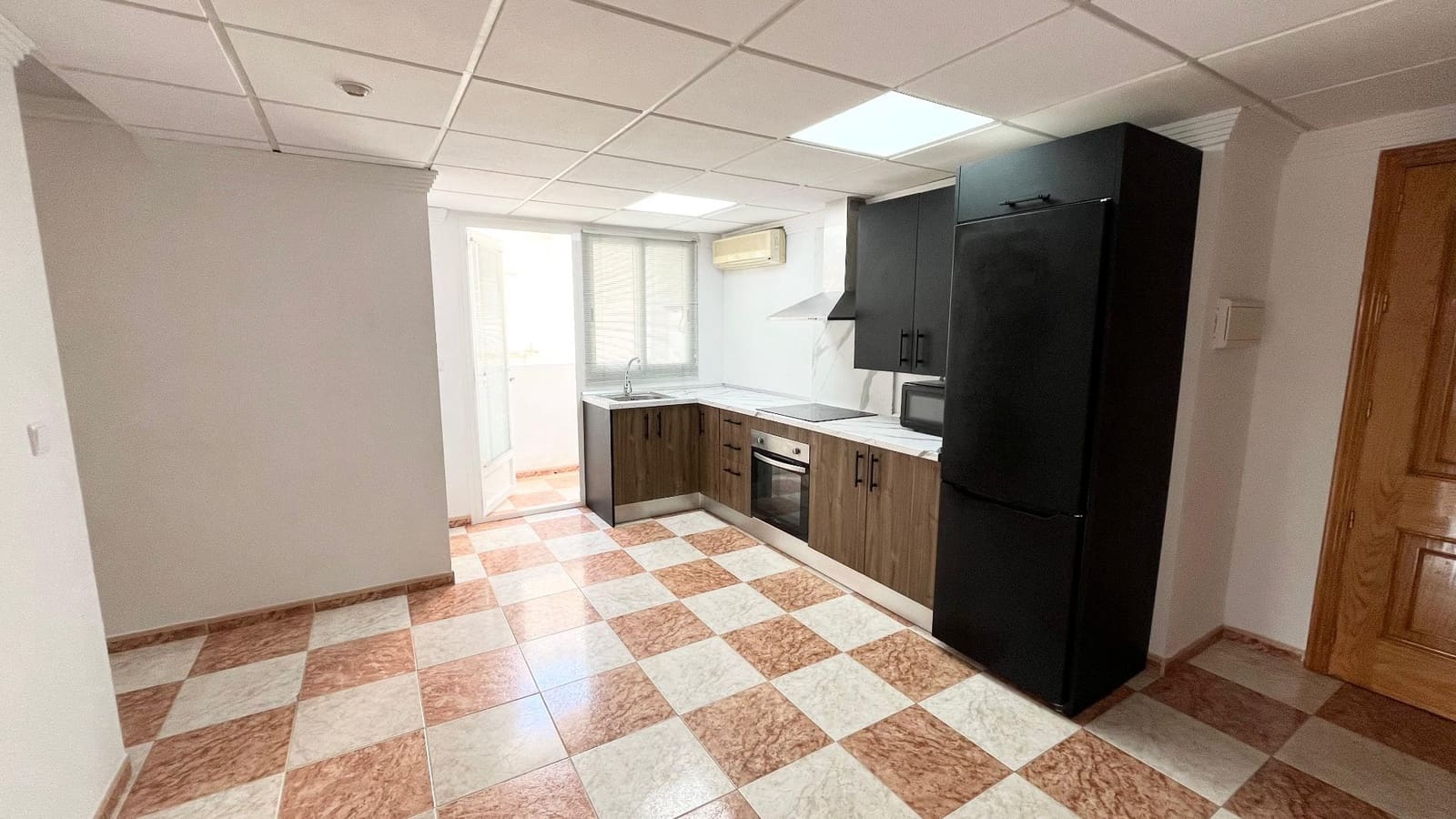 3 bedroom Flat for rent in Albox - € 500 (Ref: 9721374)