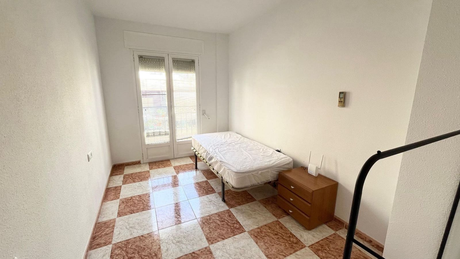 3 bedroom Flat for rent in Albox - € 500 (Ref: 9721374)