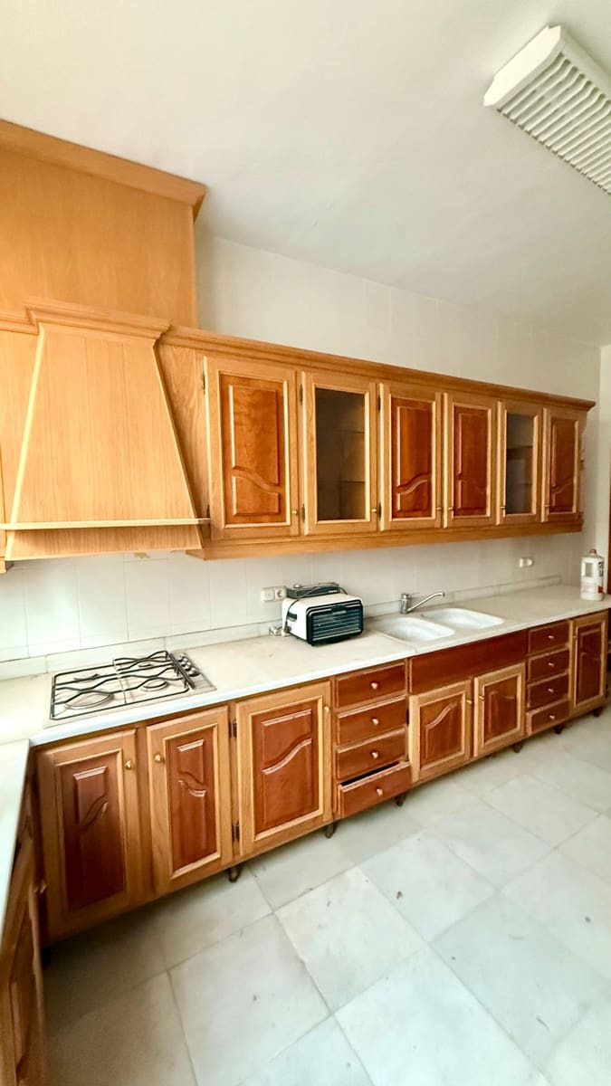 6 bedroom Townhouse for sale in Macael - € 79,900 (Ref: 9770325)