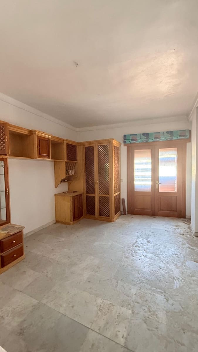 6 bedroom Townhouse for sale in Macael - € 79,900 (Ref: 9770325)