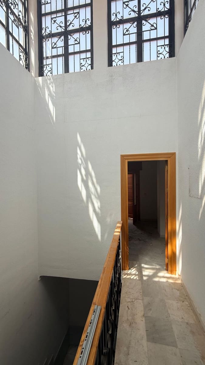 6 bedroom Townhouse for sale in Macael - € 79,900 (Ref: 9770325)