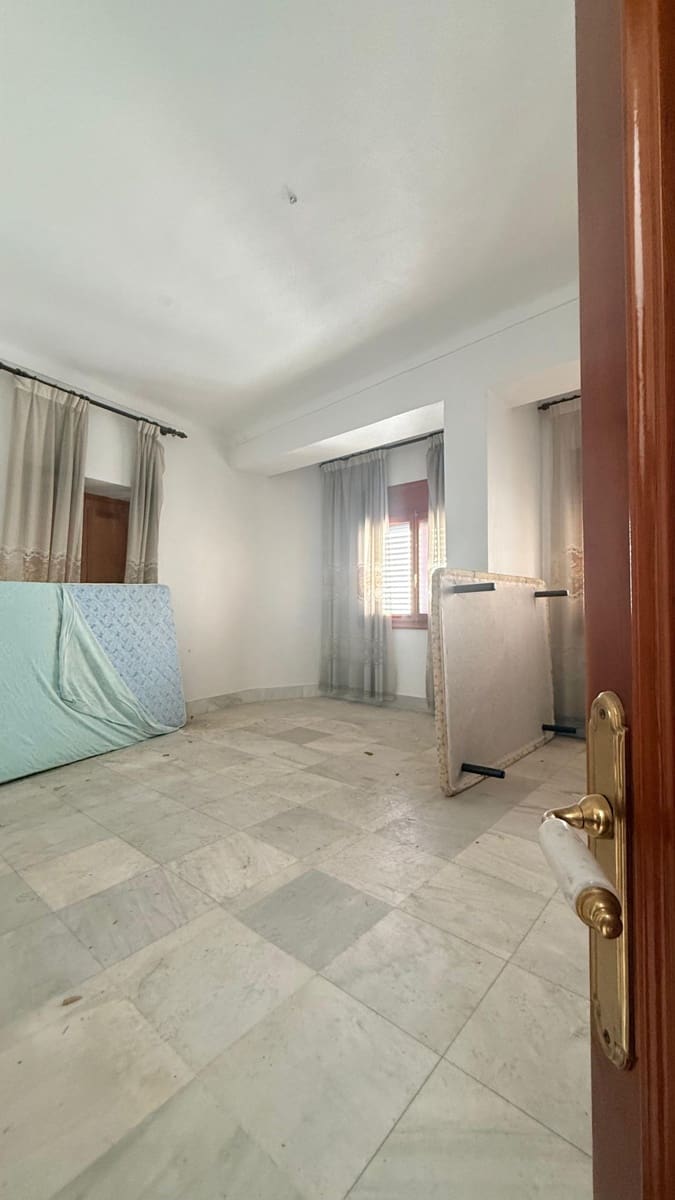 6 bedroom Townhouse for sale in Macael - € 79,900 (Ref: 9770325)