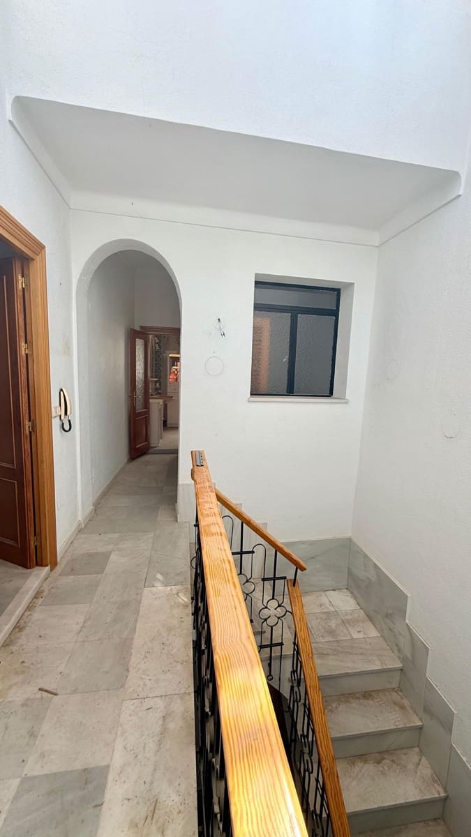 6 bedroom Townhouse for sale in Macael - € 79,900 (Ref: 9770325)