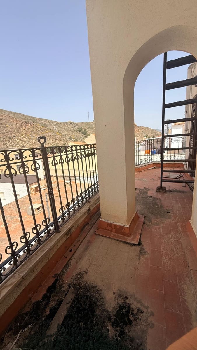 6 bedroom Townhouse for sale in Macael - € 79,900 (Ref: 9770325)