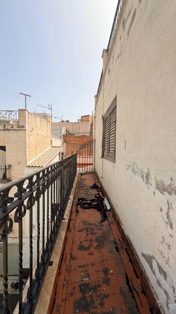 6 bedroom Townhouse for sale in Macael - € 79,900 (Ref: 9770325)