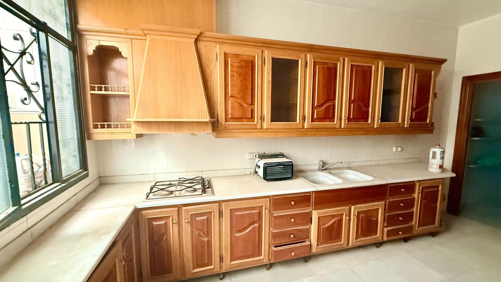 6 bedroom Townhouse for sale in Macael - € 79,900 (Ref: 9770325)