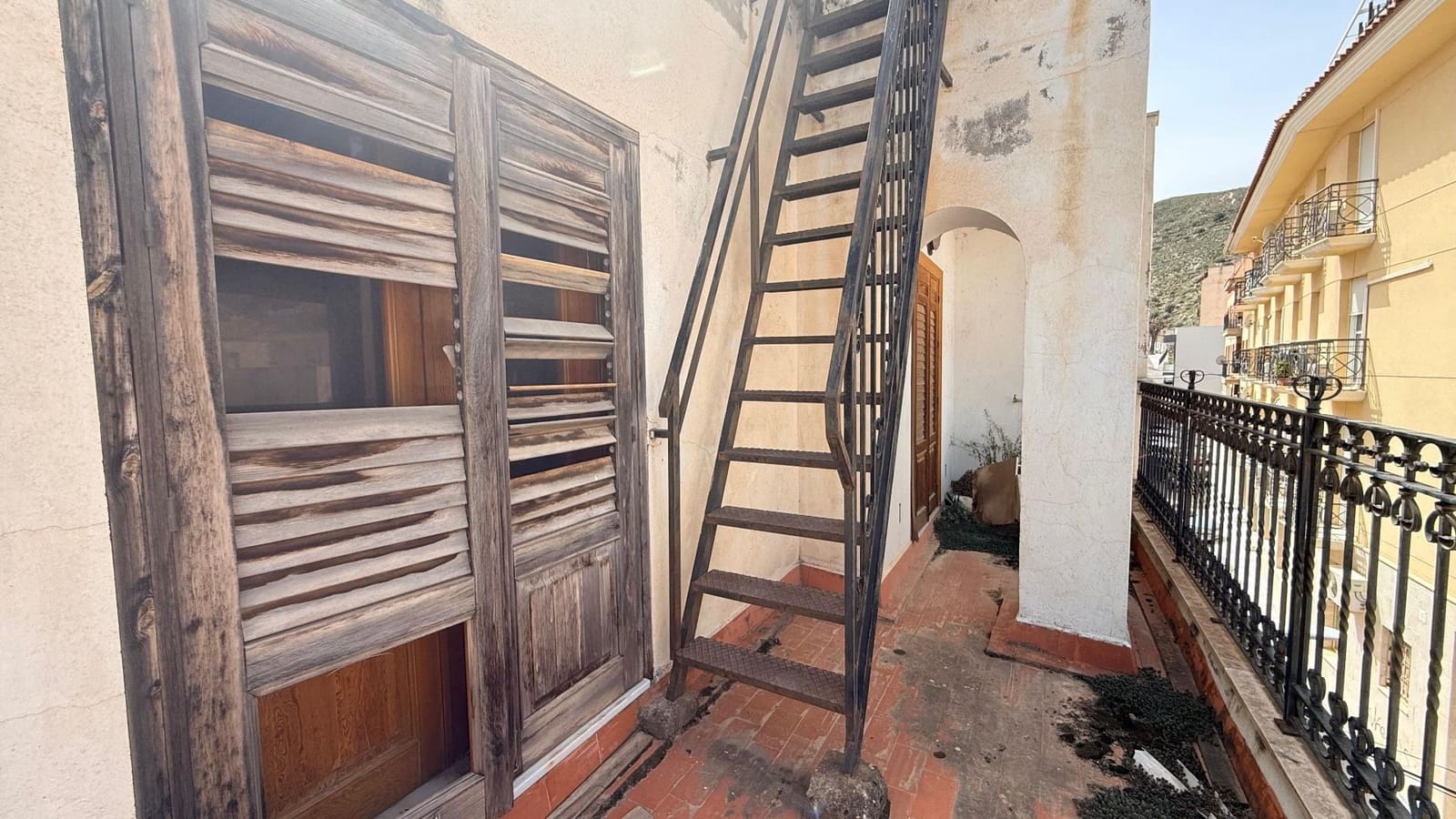 6 bedroom Townhouse for sale in Macael - € 79,900 (Ref: 9770325)