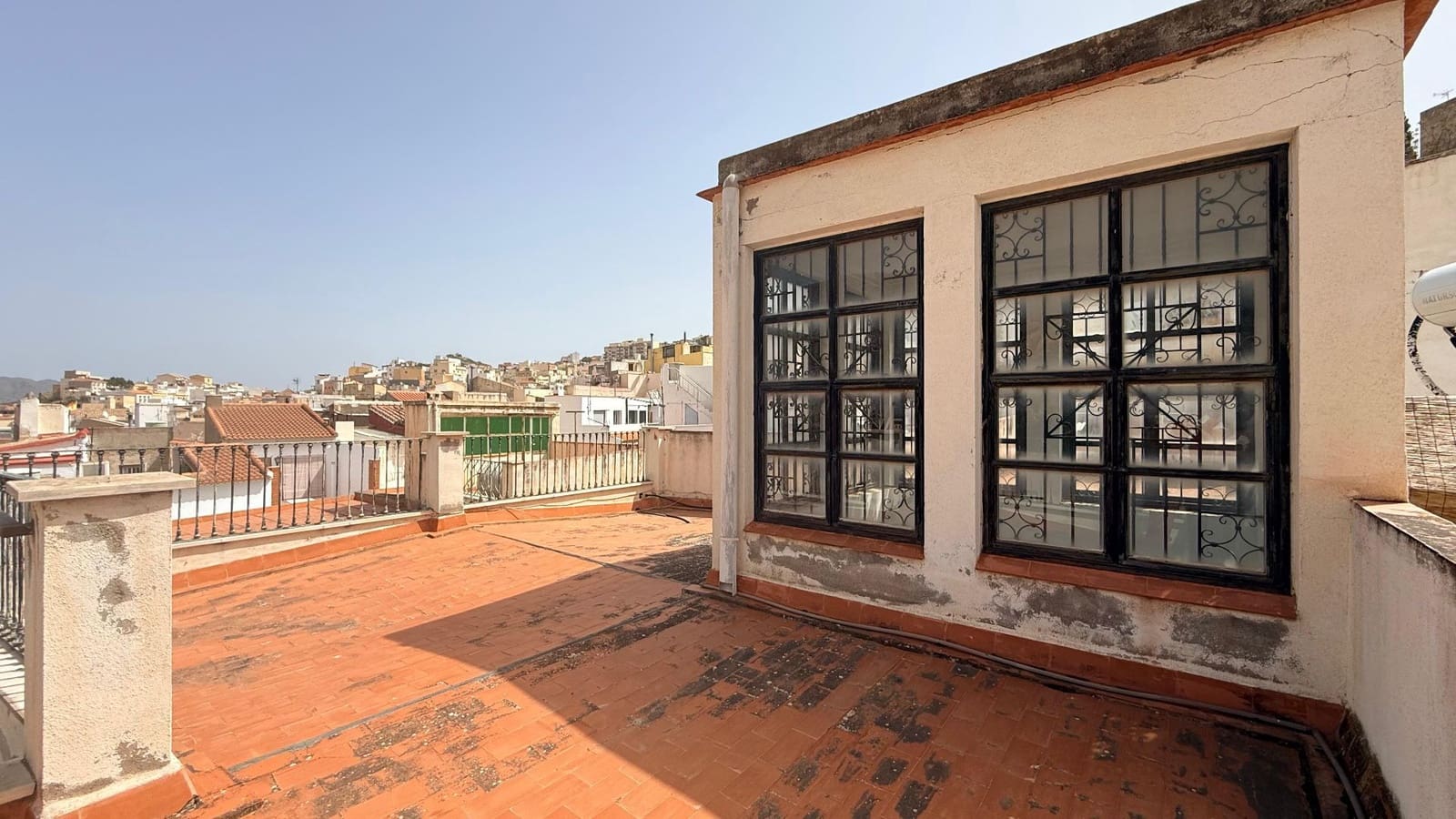 6 bedroom Townhouse for sale in Macael - € 79,900 (Ref: 9770325)