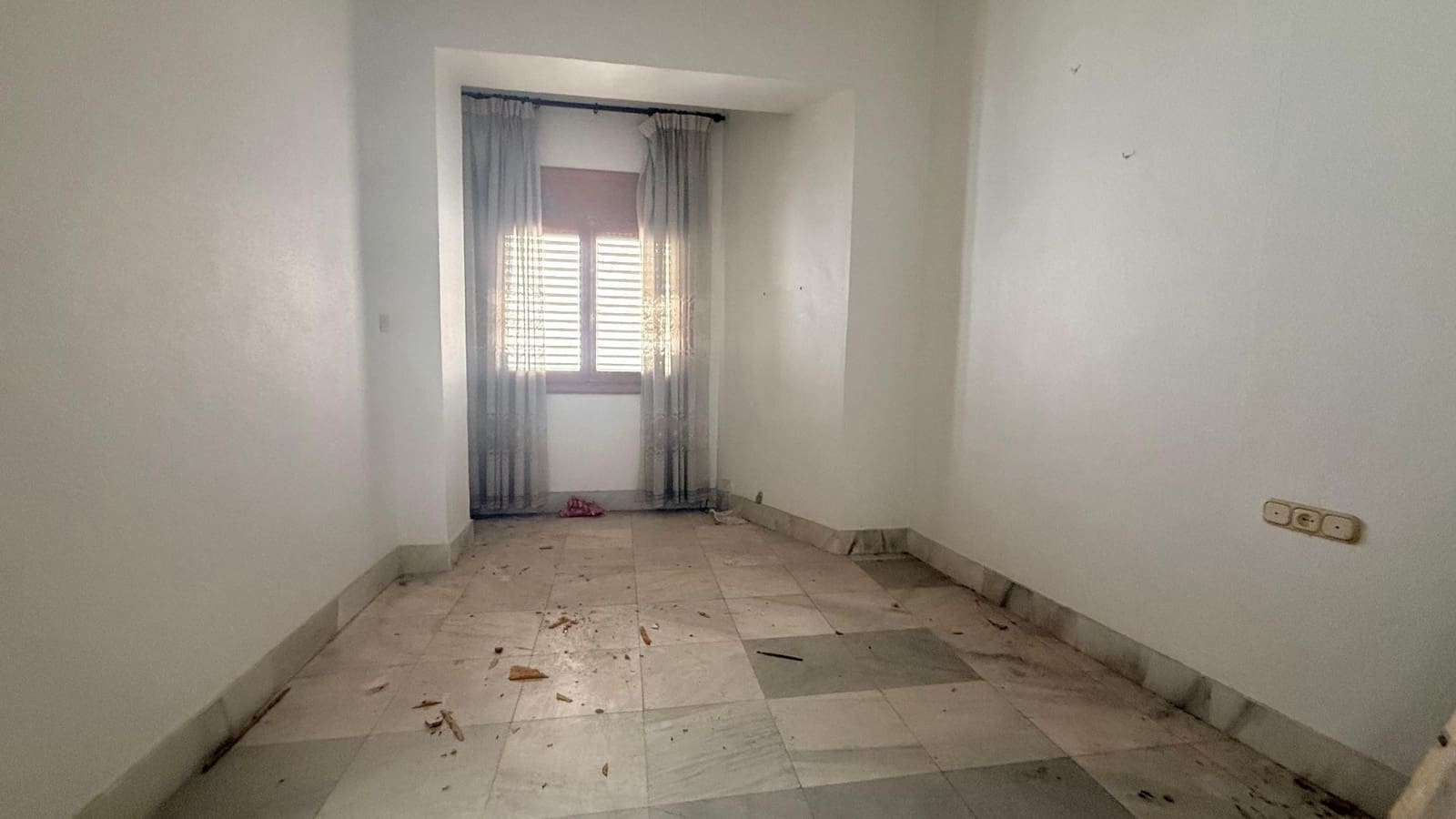 6 bedroom Townhouse for sale in Macael - € 79,900 (Ref: 9770325)