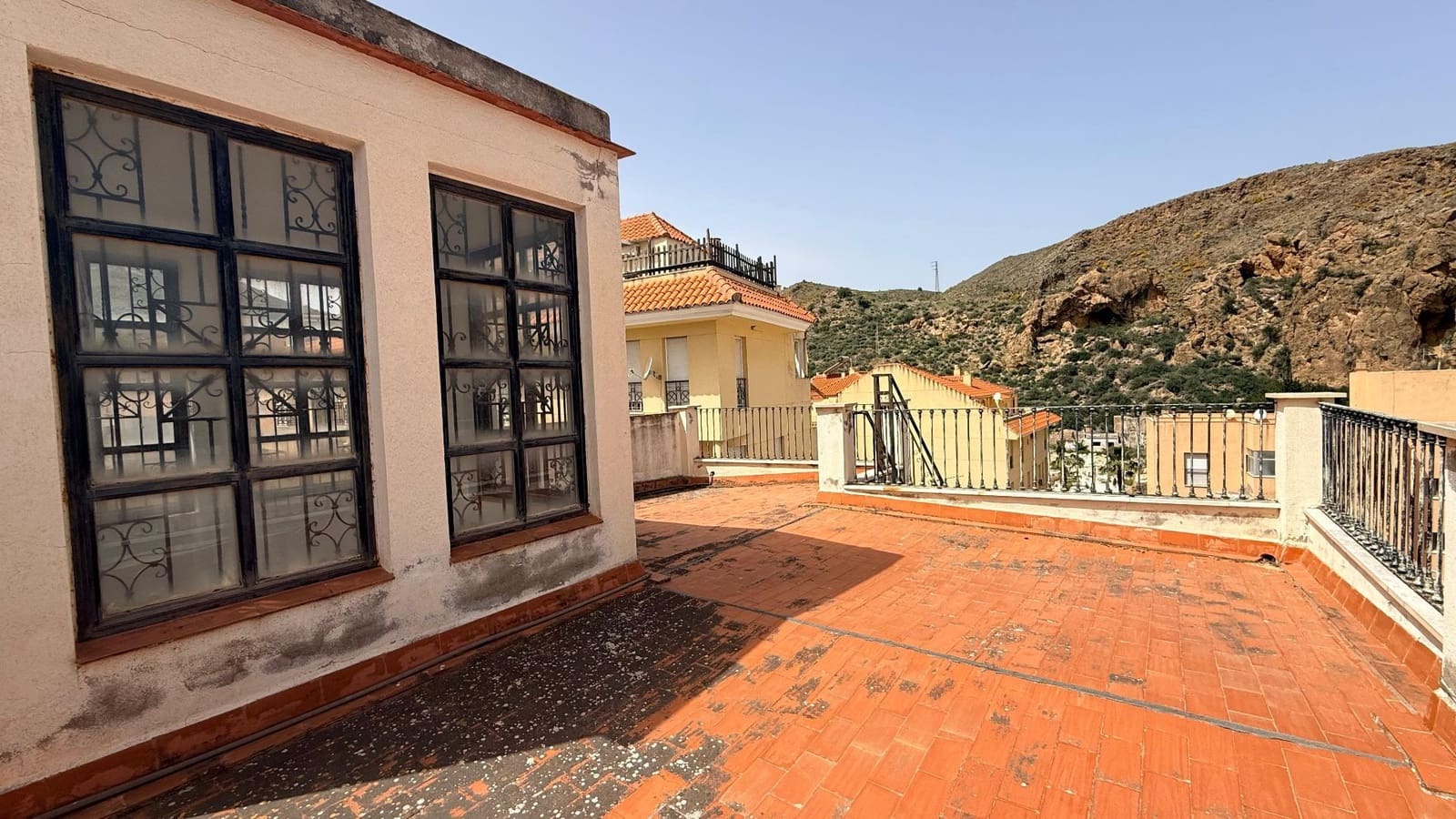 6 bedroom Townhouse for sale in Macael - € 79,900 (Ref: 9770325)