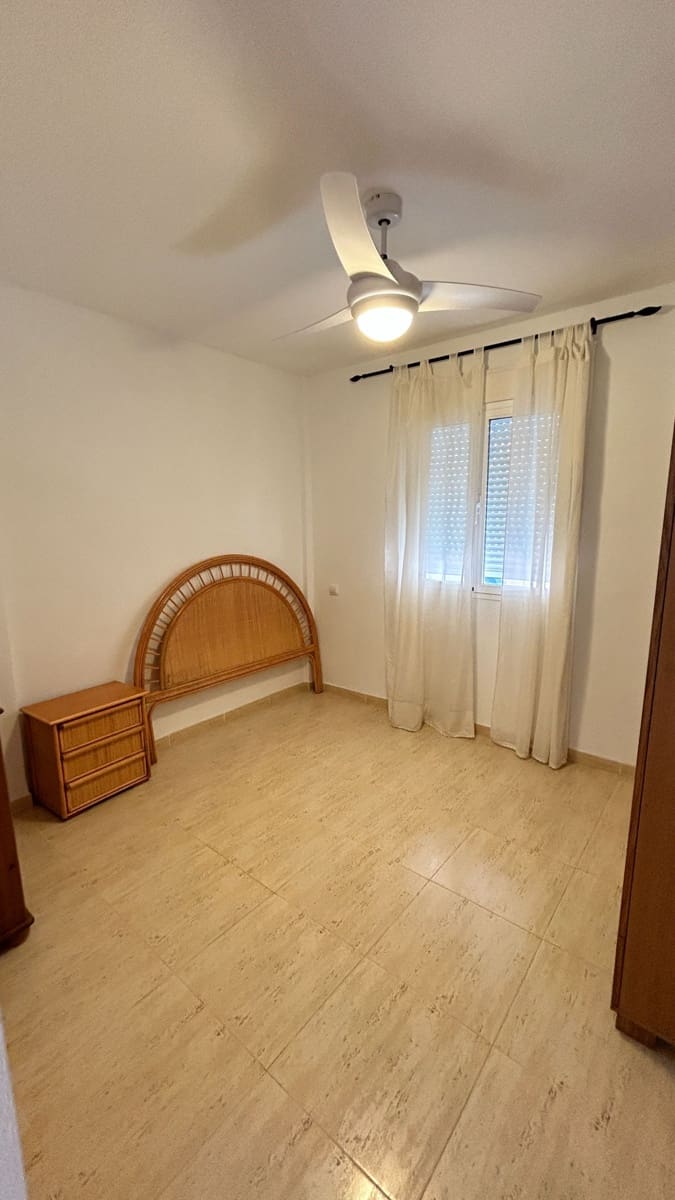 4 soveværelse Byhus til leje i La Alfoquia med garage - € 700 (Ref: 9772752)