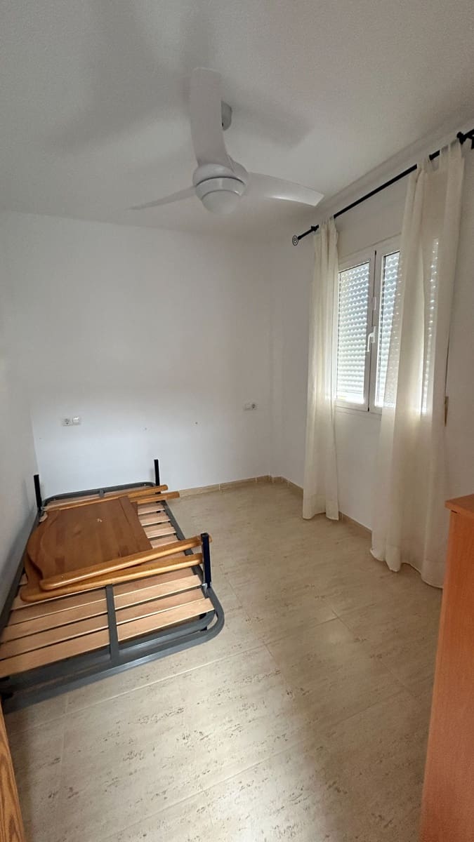 4 soveværelse Byhus til leje i La Alfoquia med garage - € 700 (Ref: 9772752)