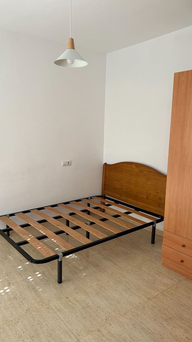 4 soveværelse Byhus til leje i La Alfoquia med garage - € 700 (Ref: 9772752)