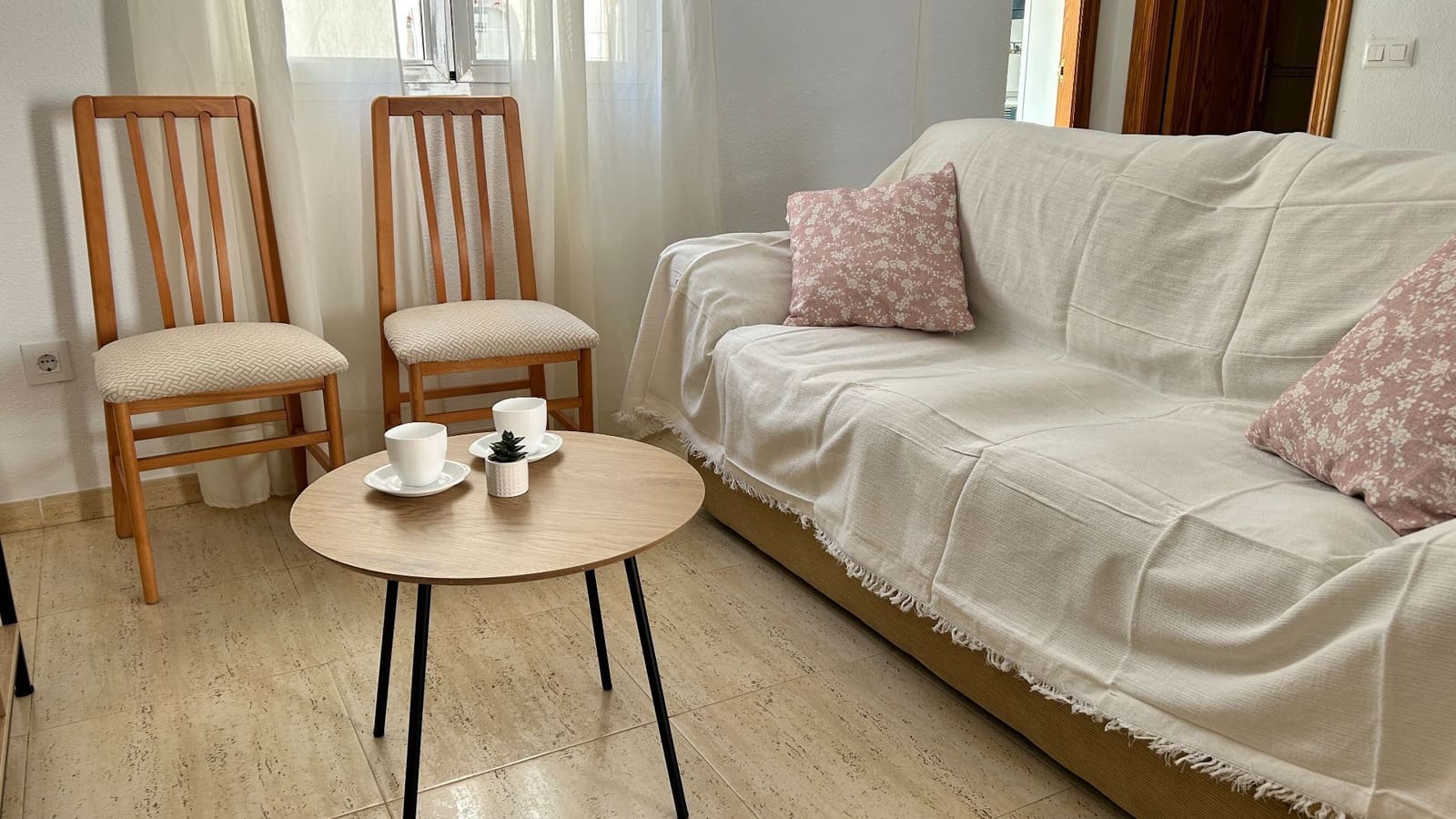 4 soveværelse Byhus til leje i La Alfoquia med garage - € 700 (Ref: 9772752)