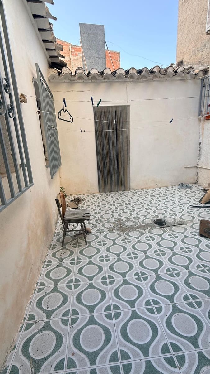 4 slaapkamer Villa te koop in Albox - € 120.000 (Ref: 9786777)