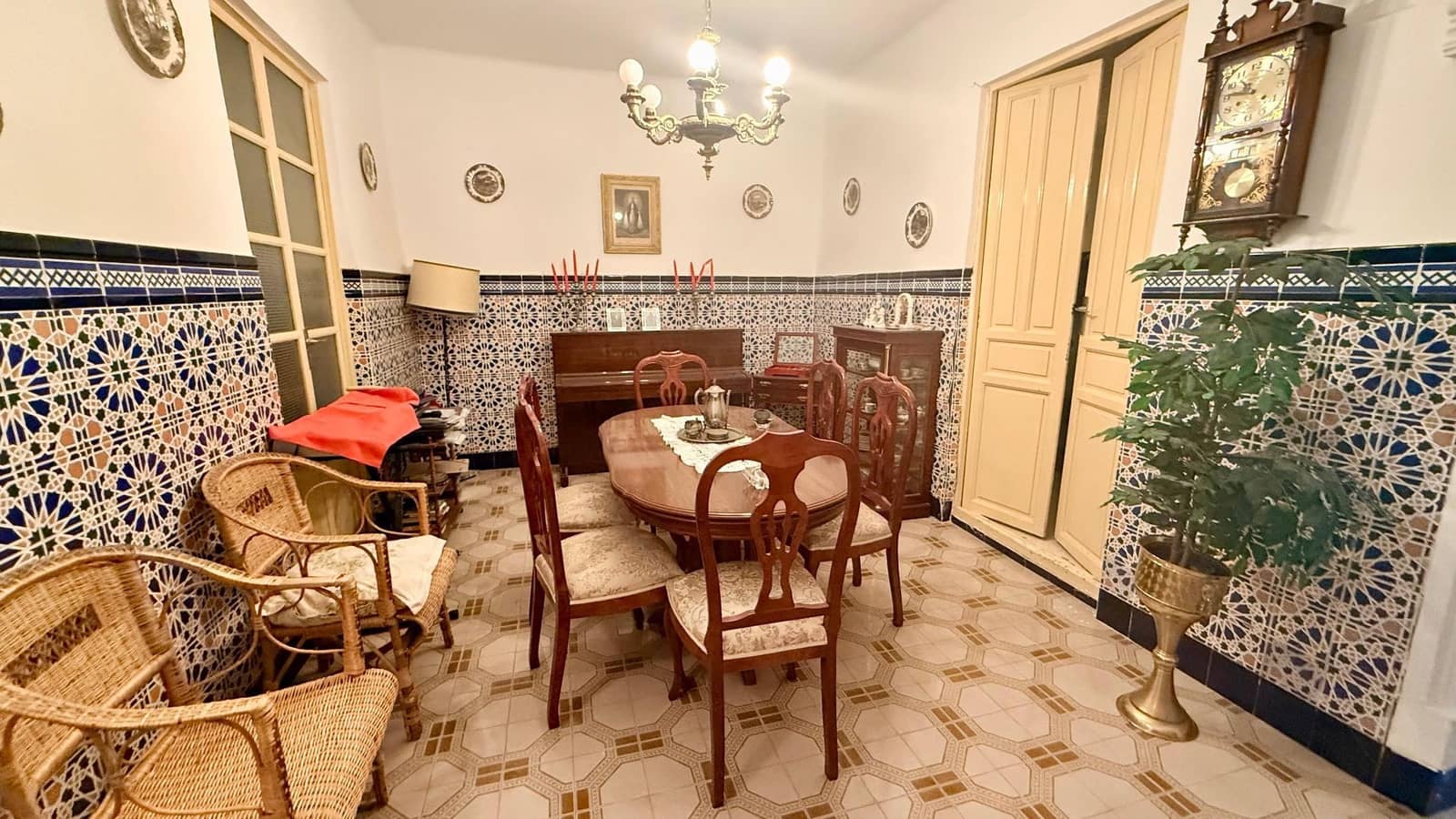 4 slaapkamer Villa te koop in Albox - € 120.000 (Ref: 9786777)