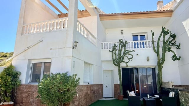 4 quarto Casa em Banda para venda em Macael com piscina - 185 000 € (Ref: 9845066)