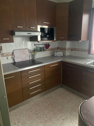 Piso de 3 habitaciones en Albox en alquiler con garaje - 550 € (Ref: 9851653)