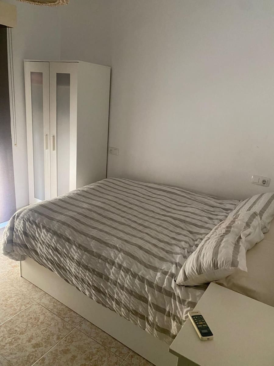 Piso de 3 habitaciones en Albox en alquiler con garaje - 550 € (Ref: 9851653)