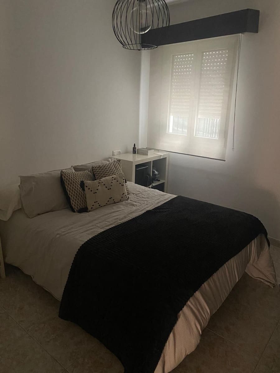Piso de 3 habitaciones en Albox en alquiler con garaje - 550 € (Ref: 9851653)