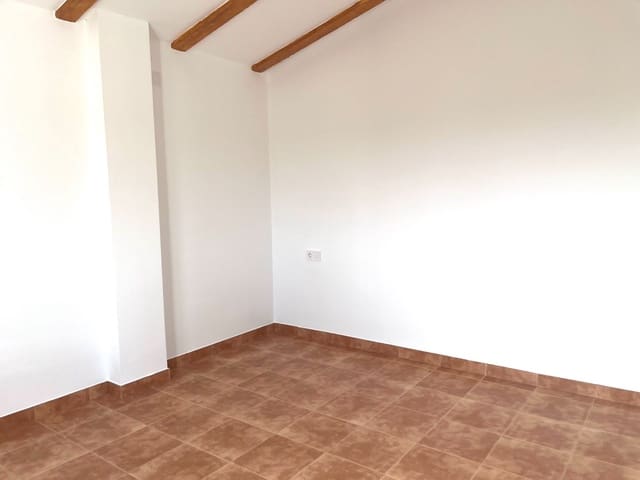 4 bedroom Villa for rent in Albox with pool - € 1,200 (Ref: 9877983)