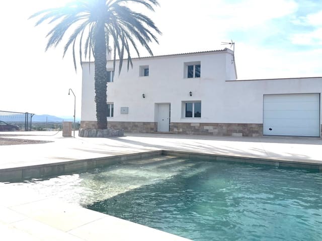 4 bedroom Villa for rent in Albox with pool - € 1,200 (Ref: 9877983)