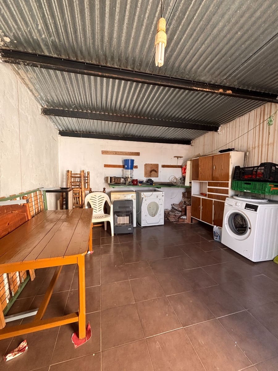 3 slaapkamer Flat te huur in Taberno - € 500 (Ref: 9893770)