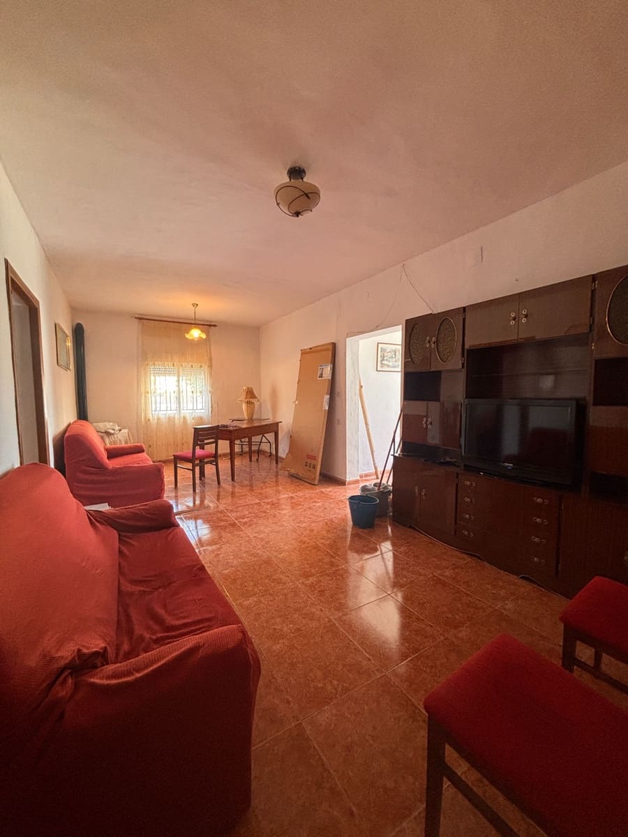 Piso de 3 habitaciones en Taberno en alquiler - 450 € (Ref: 9893771)