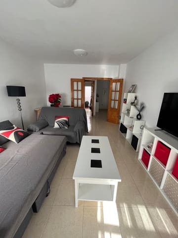 3 slaapkamer Flat te huur in Albox - € 550 (Ref: 9899013)