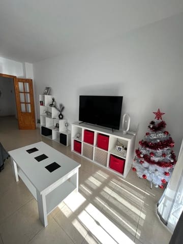 3 slaapkamer Flat te huur in Albox - € 550 (Ref: 9899013)