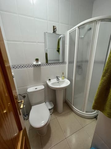 3 slaapkamer Flat te huur in Albox - € 550 (Ref: 9899013)