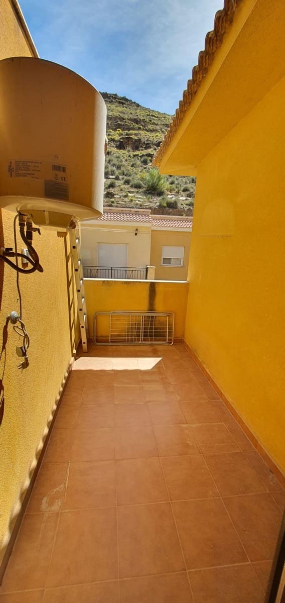4 sovrum Hus att hyra i Albox - 500 € (Ref: 9915293)