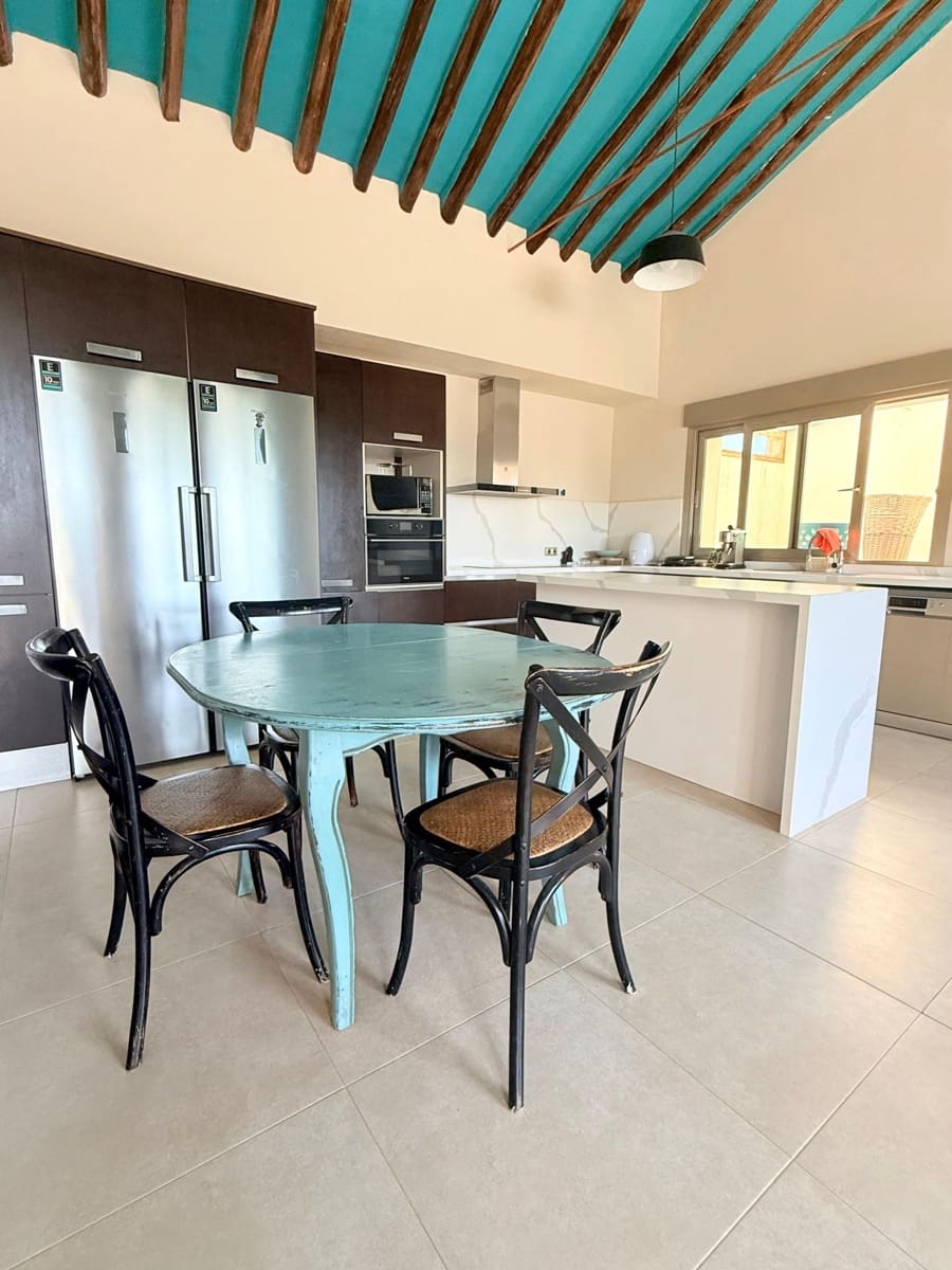 4 chambre Villa/Maison à vendre à Locaiba avec piscine garage - 181 000 € (Ref: 9924197)