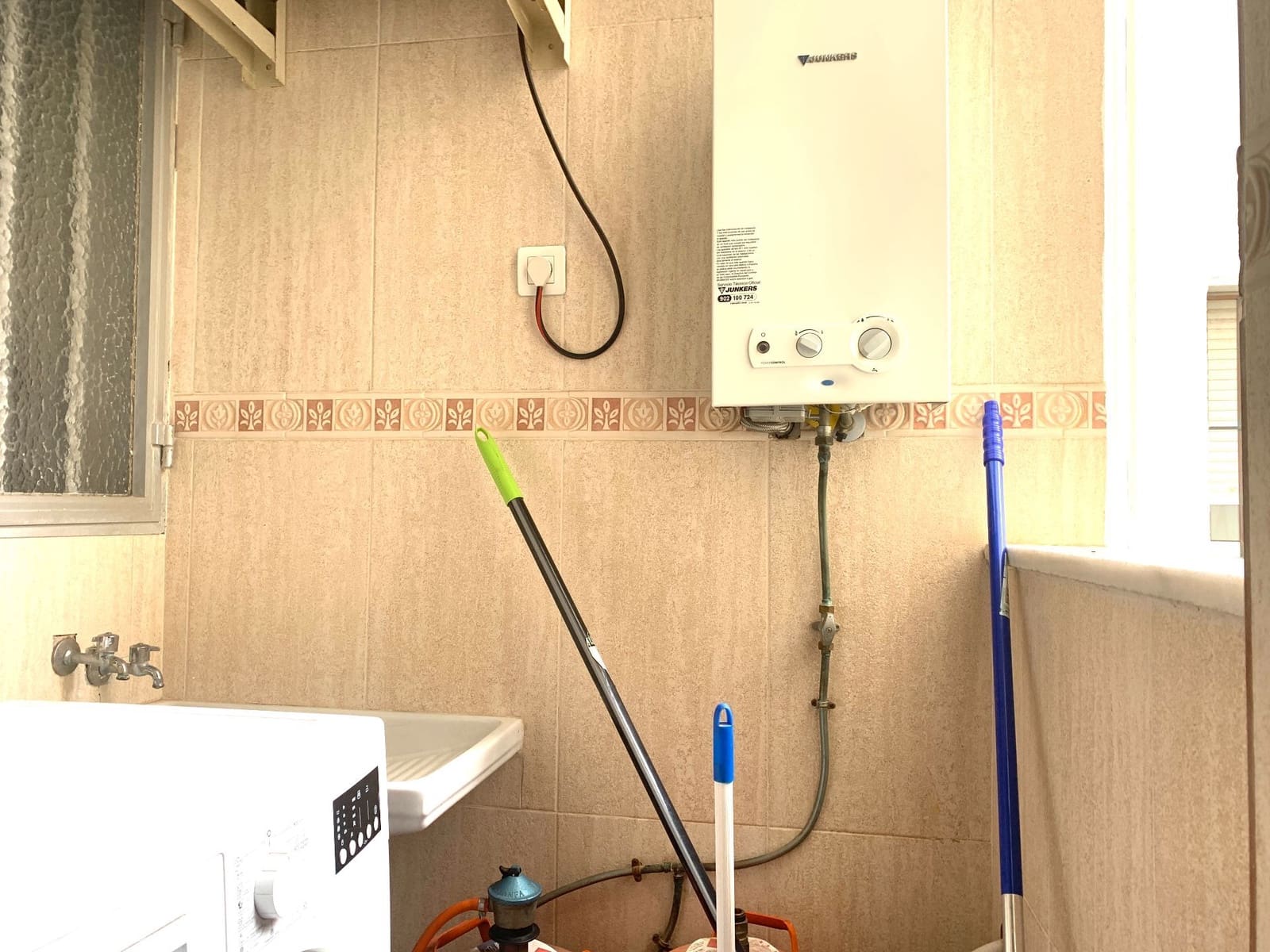 4 quarto Apartamento para arrendar em Albox - 550 € (Ref: 9937533)