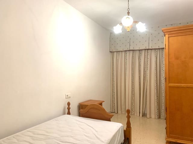 4 quarto Apartamento para arrendar em Albox - 550 € (Ref: 9937533)