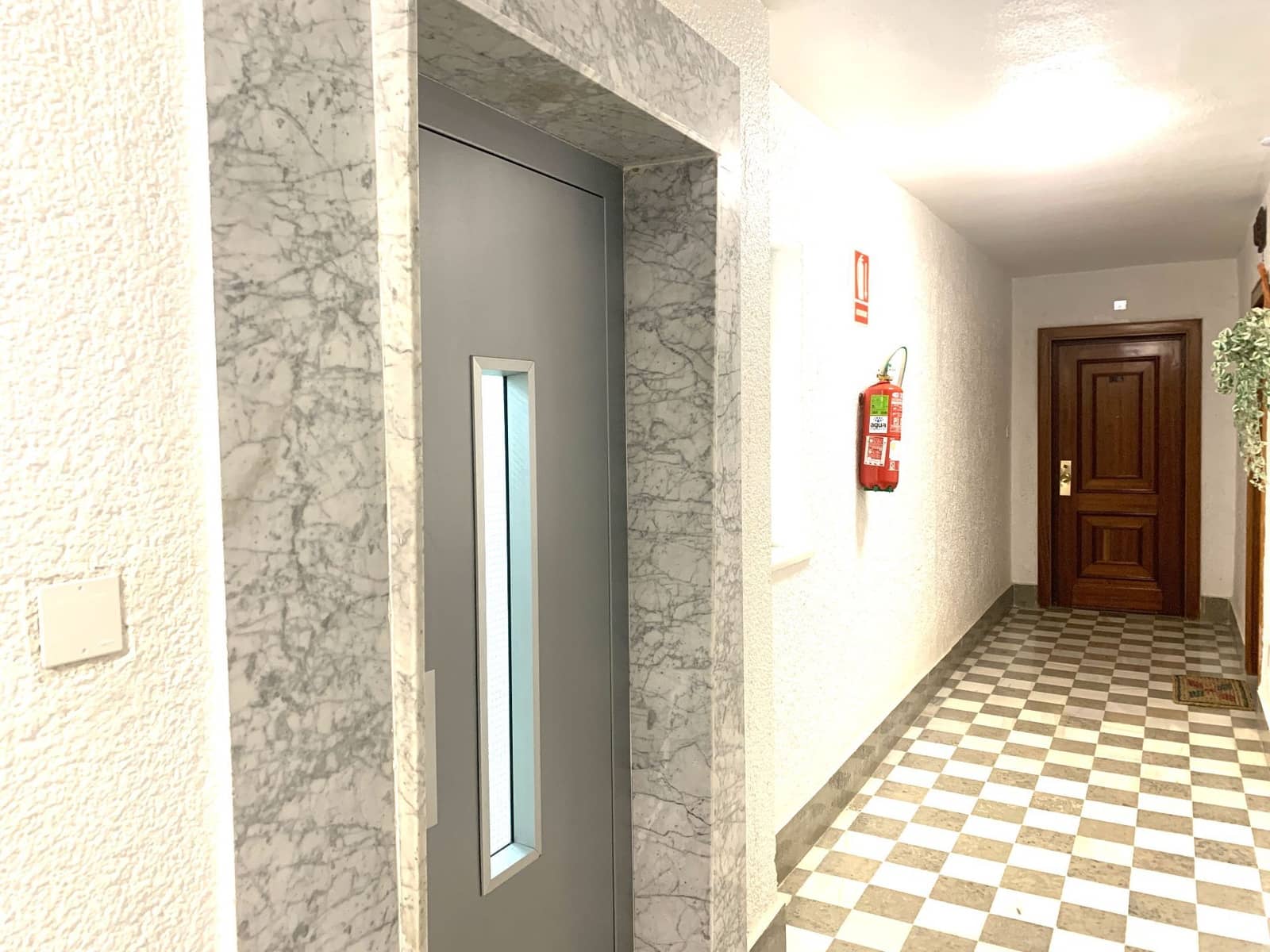 4 quarto Apartamento para arrendar em Albox - 550 € (Ref: 9937533)