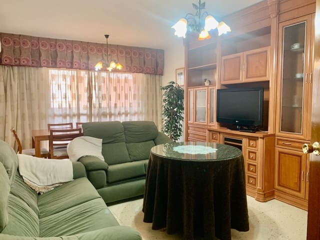 4 quarto Apartamento para arrendar em Albox - 550 € (Ref: 9937533)