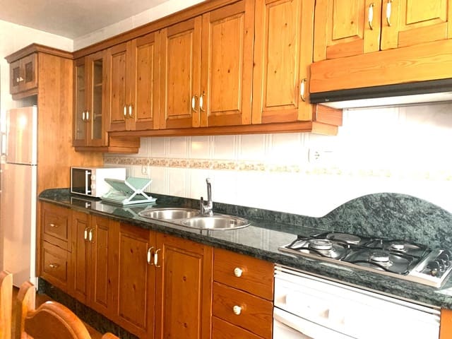 4 quarto Apartamento para arrendar em Albox - 550 € (Ref: 9937533)