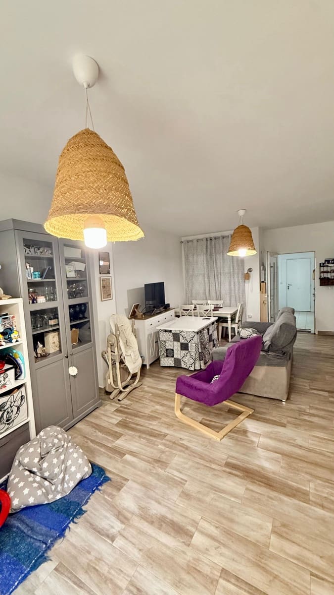 Casa de 4 habitaciones en Albox en venta - 179.900 € (Ref: 9990275)