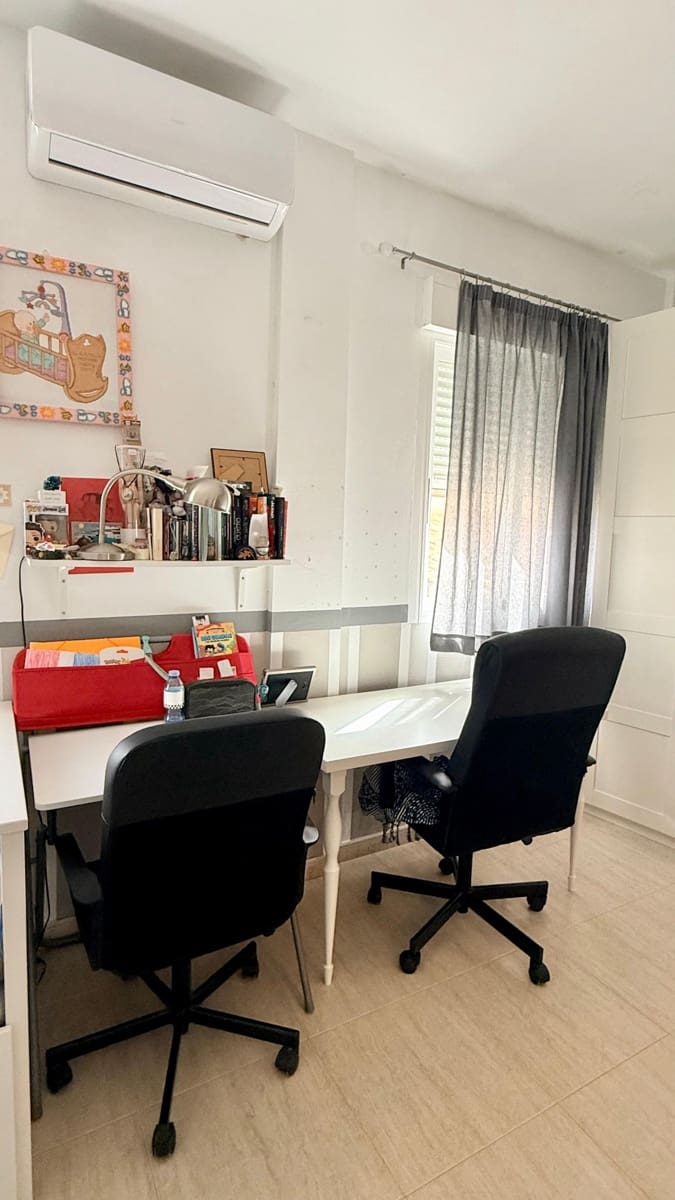 Casa de 4 habitaciones en Albox en venta - 179.900 € (Ref: 9990275)