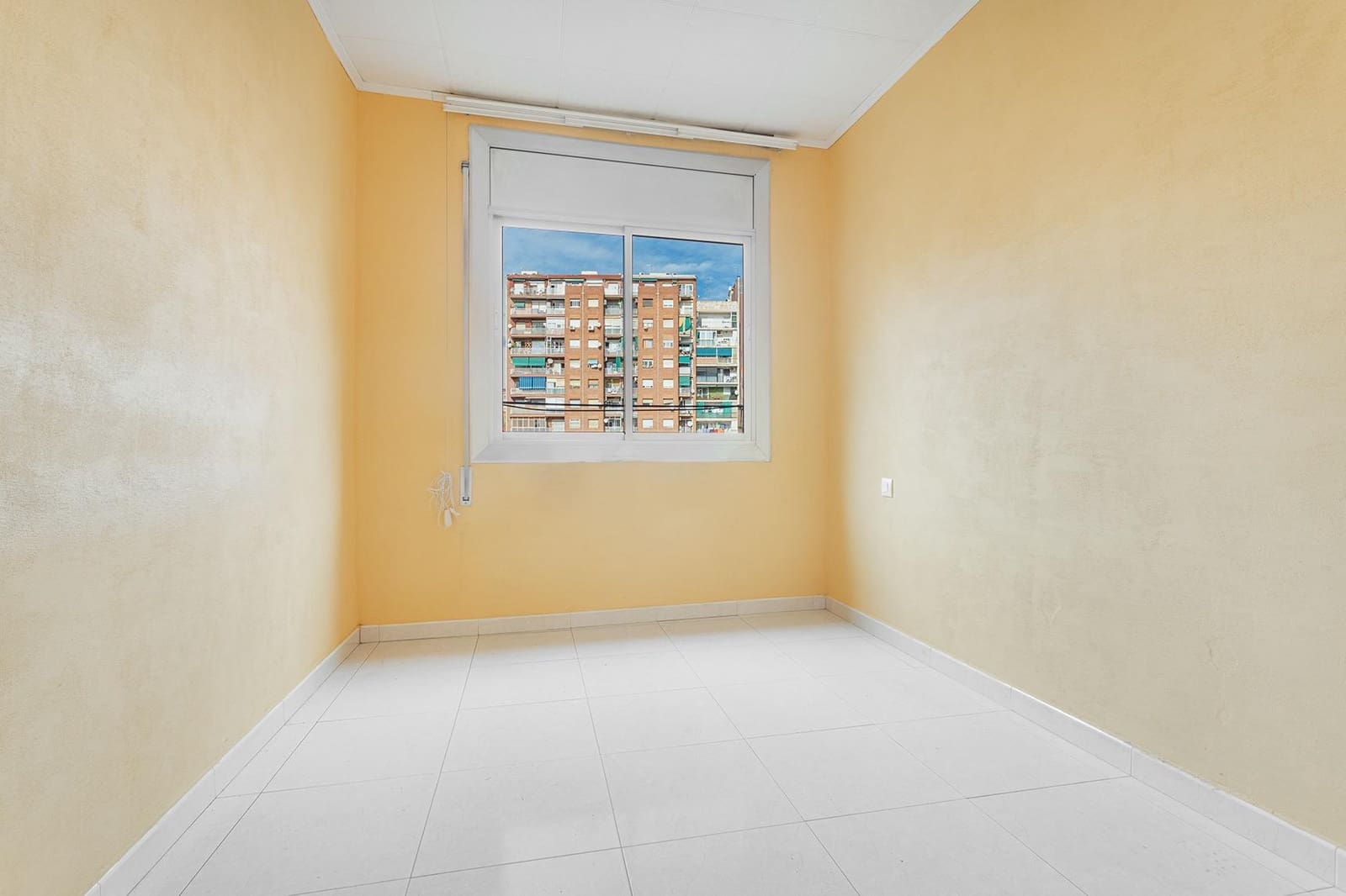 Piso de 3 habitaciones en Badalona en venta 145.000 € (Ref 7929132)