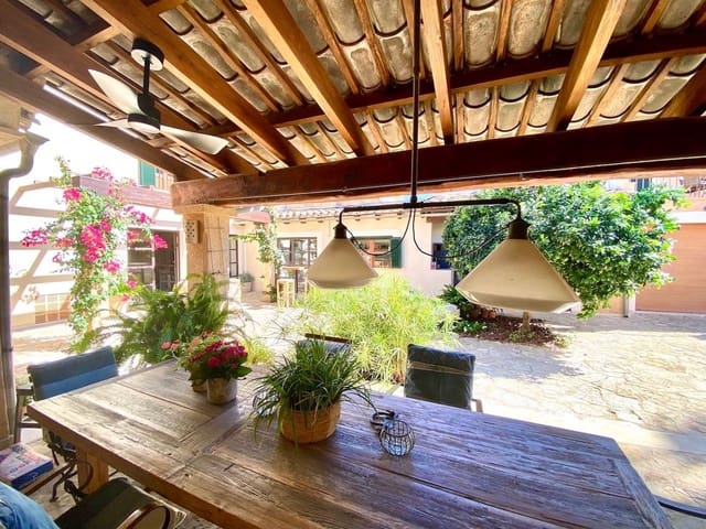 6 Zimmer Villa zu verkaufen in Santa María del Camí mit Garage - 2.250.000 € (Ref: 10139146)