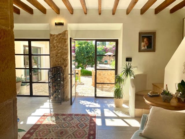 6 Zimmer Villa zu verkaufen in Santa María del Camí mit Garage - 2.250.000 € (Ref: 10139146)